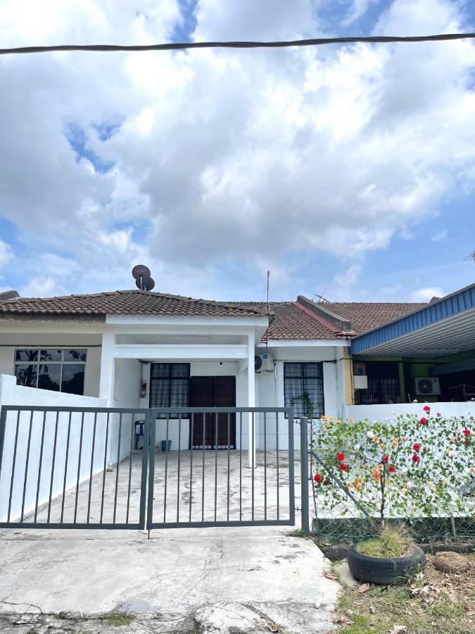 Cozy 18 Entire 3 Bedroom @Alma Bukit Mertajam Esterno foto